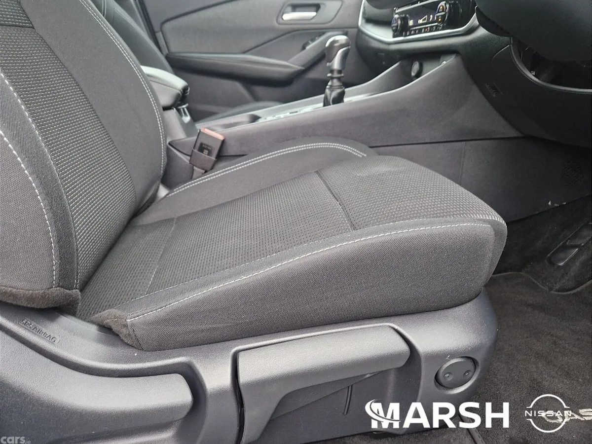 Nissan Qashqai MPV, Petrol, 2026, White