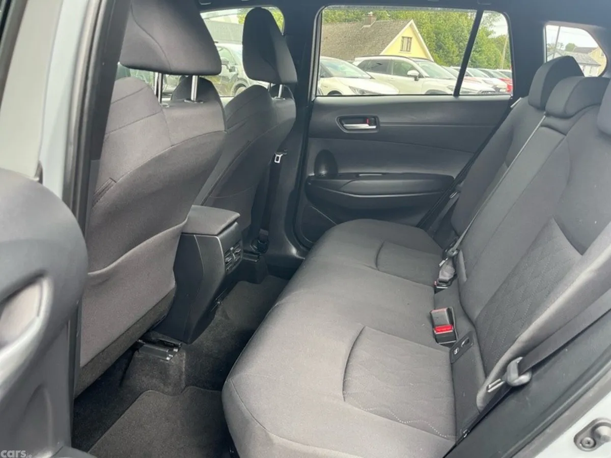 Toyota Corolla Cross Hatchback, Petrol Hybrid, 2023, Grey