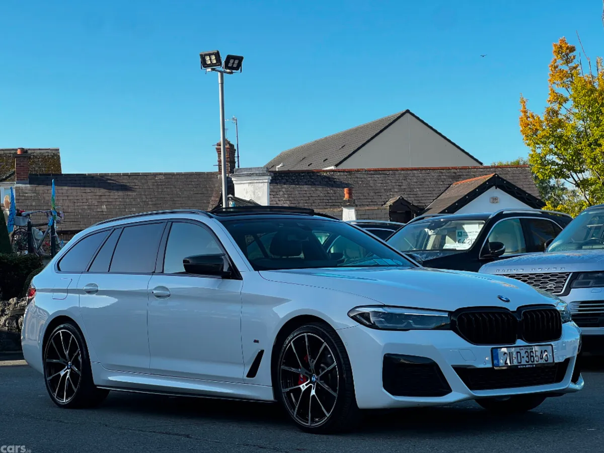 BMW 5-Series Estate, Petrol Plug-in Hybrid, 2021, White