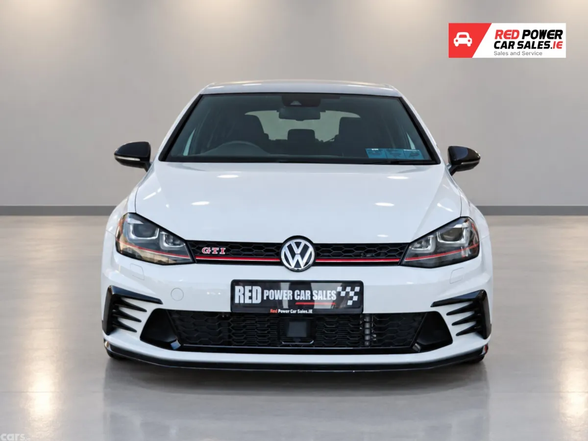 Volkswagen Golf Hatchback, Petrol, 2016, White