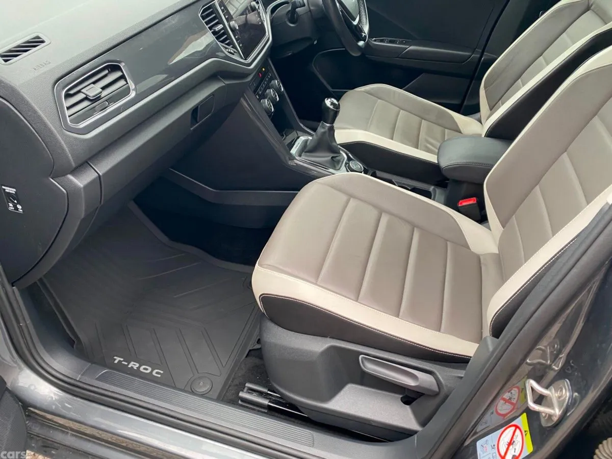 Volkswagen T-Roc SUV, Diesel, 2018, Grey