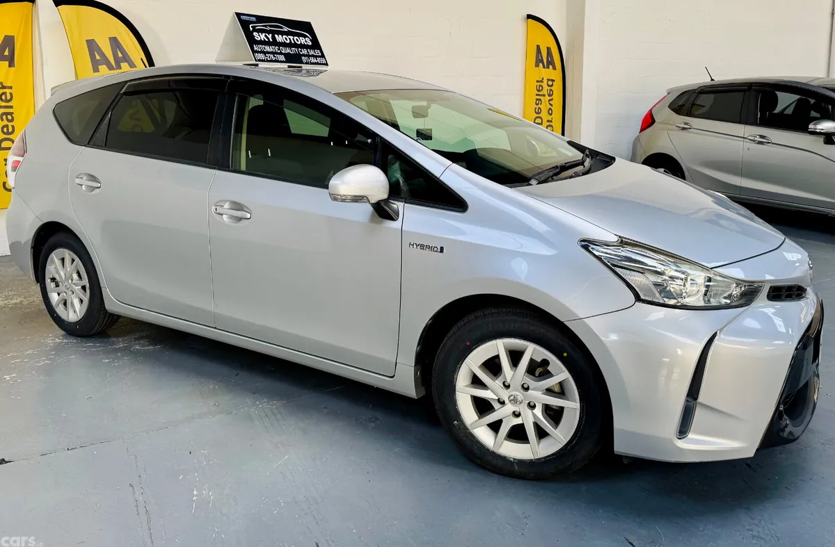 Toyota Prius MPV, Petrol Hybrid, 2016, Silver