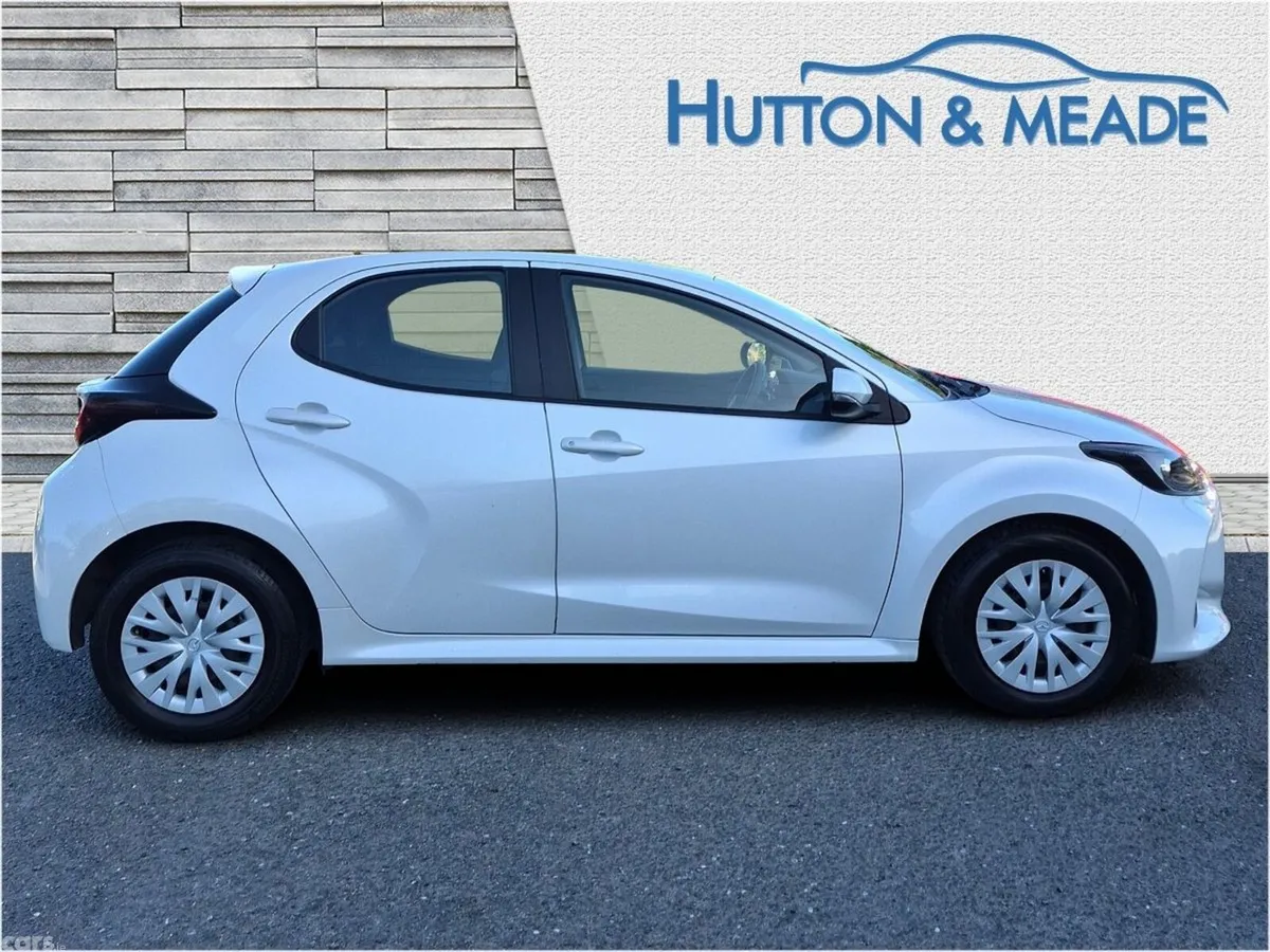 Mazda Mazda2 Hatchback, Petrol Hybrid, 2024, White