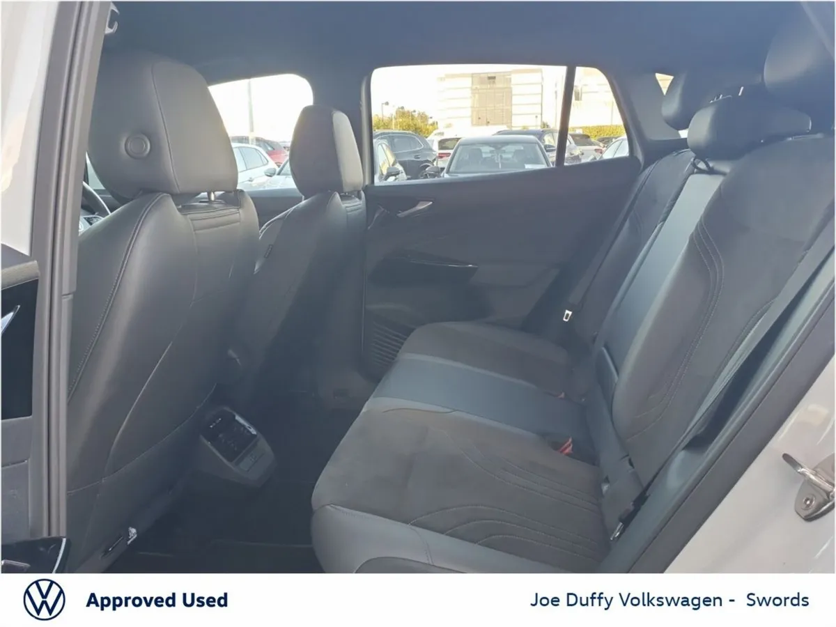 Volkswagen ID.4 Estate, Electric, 2023, White