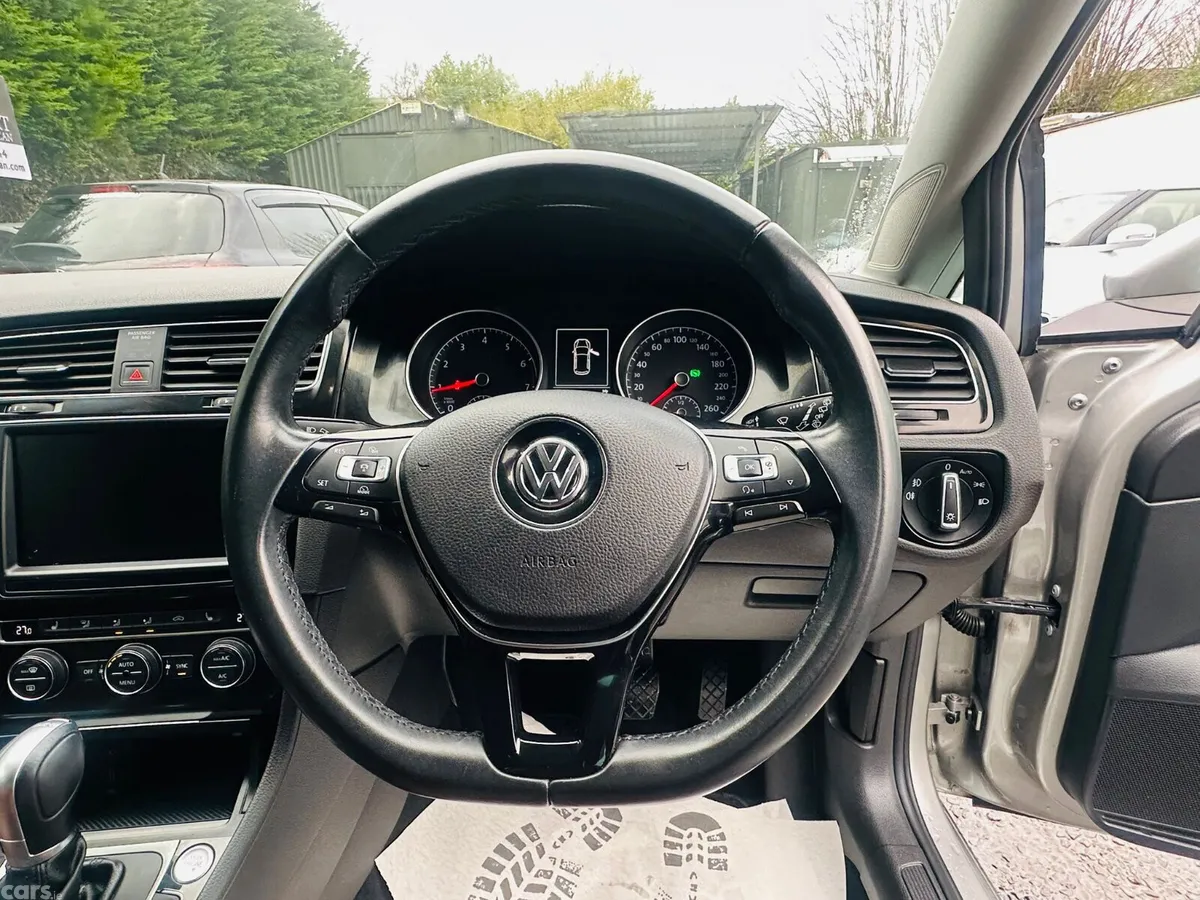 Volkswagen Golf Hatchback, Petrol, 2016, Silver