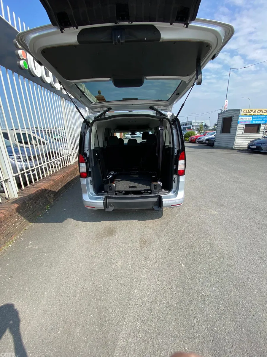 Ford Tourneo Connect MPV, Diesel, 2023, Silver