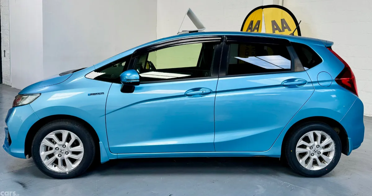 Honda Fit Hatchback, Petrol Hybrid, 2018, Blue
