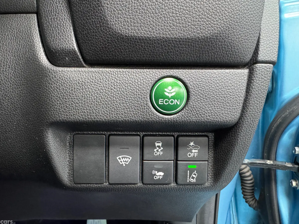 Honda Fit Hatchback, Petrol Hybrid, 2018, Blue