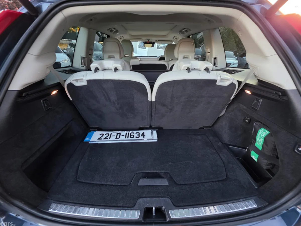 Volvo XC90 SUV, Petrol Plug-in Hybrid, 2022, Blue