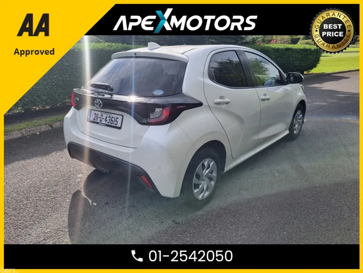 Toyota Yaris Hatchback, Petrol, 2021, White