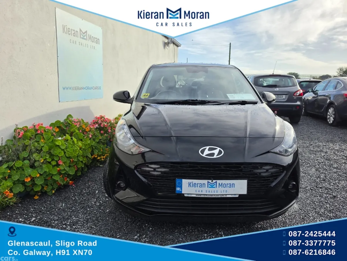 Hyundai i10 Hatchback, Petrol, 2023, Black