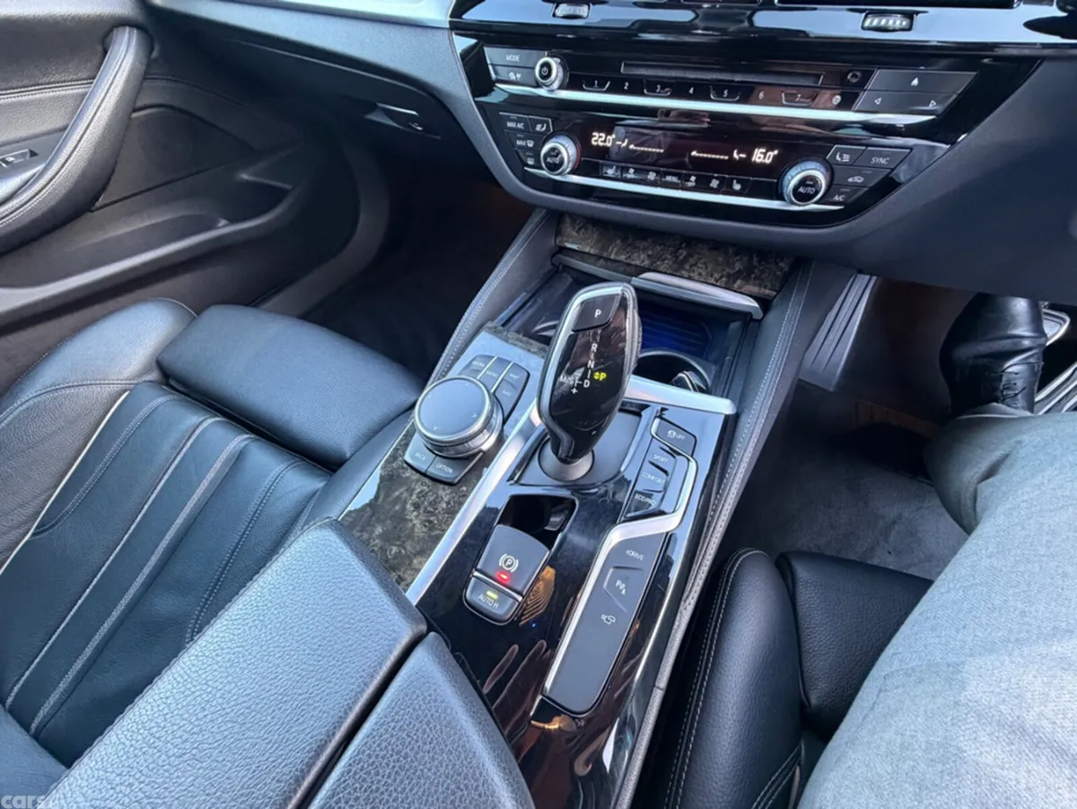 BMW 5-Series Saloon, Petrol Plug-in Hybrid, 2017, Grey