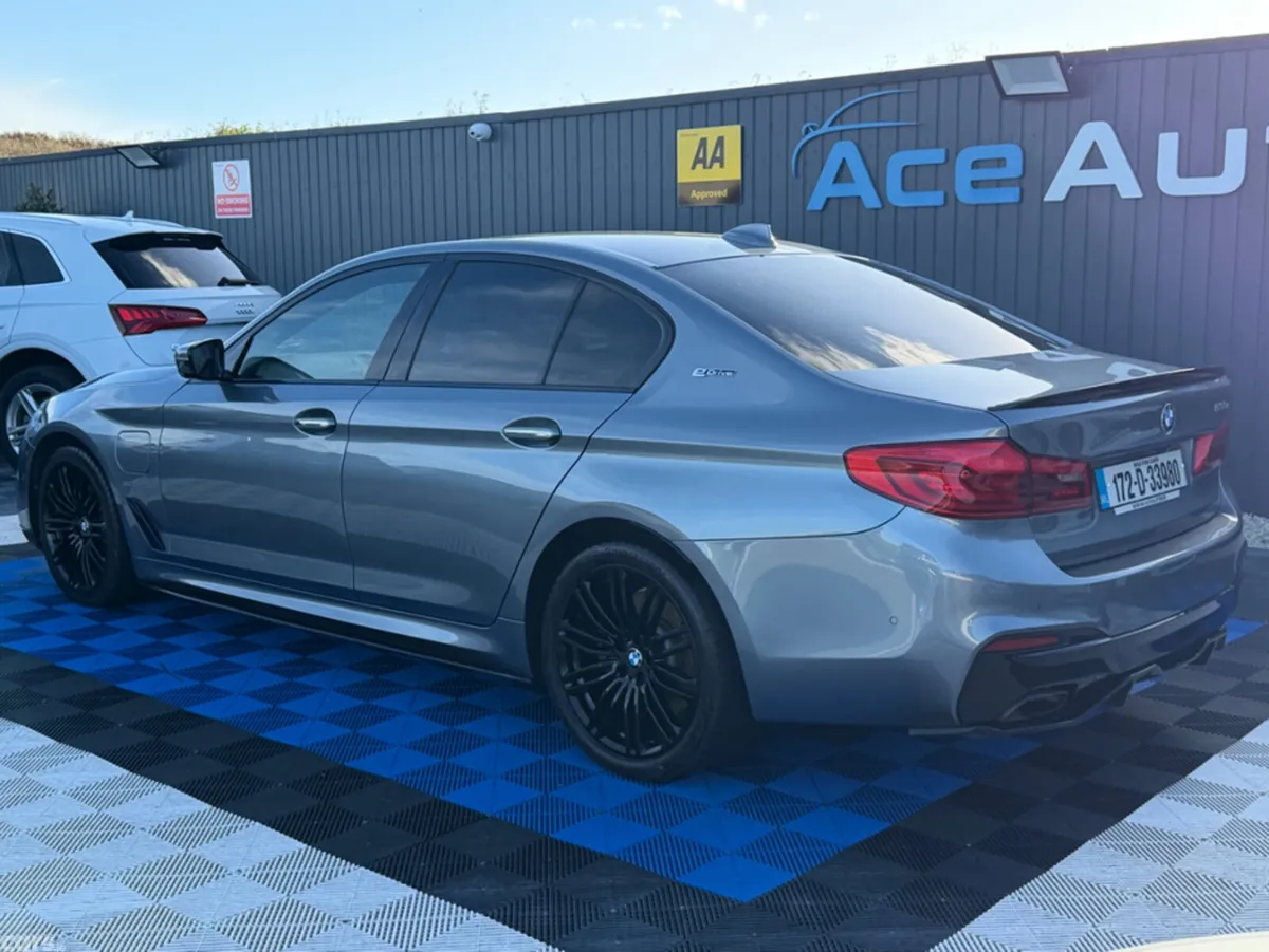 BMW 5-Series Saloon, Petrol Plug-in Hybrid, 2017, Grey