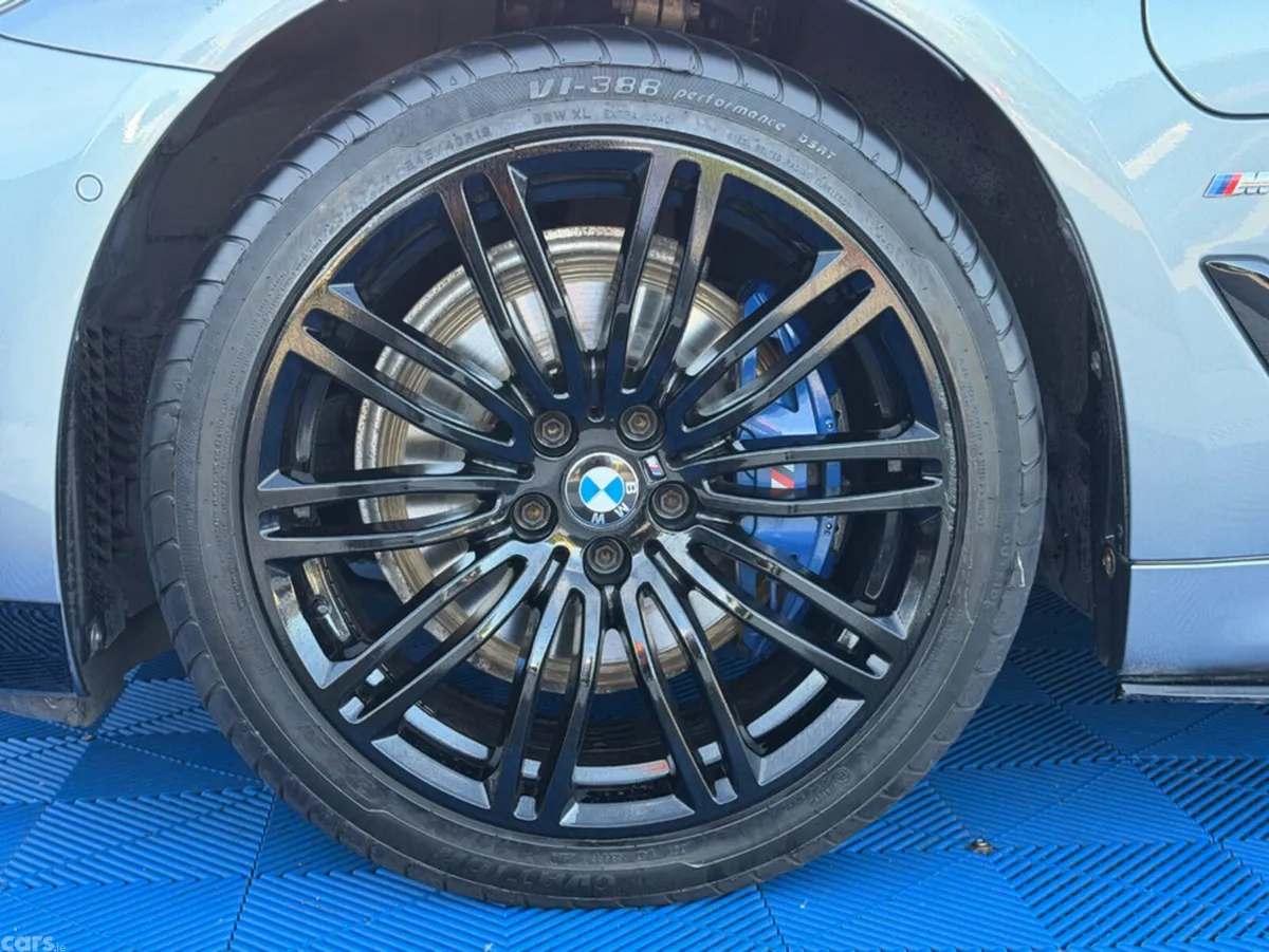 BMW 5-Series Saloon, Petrol Plug-in Hybrid, 2017, Grey