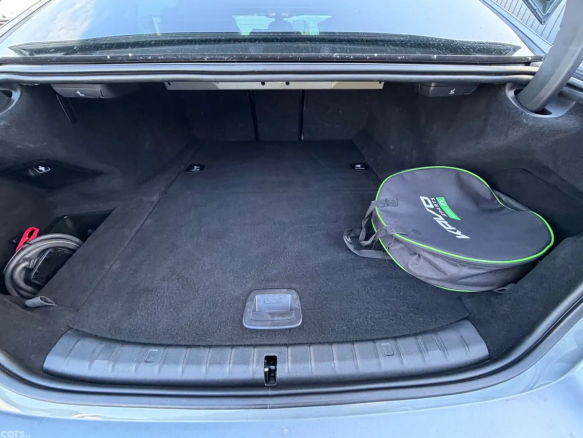 BMW 5-Series Saloon, Petrol Plug-in Hybrid, 2017, Grey