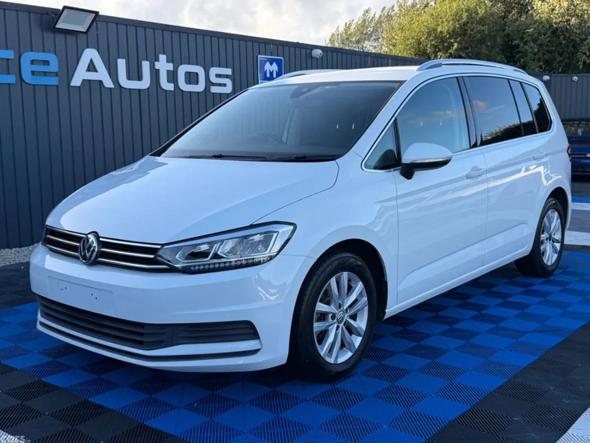 Volkswagen Touran MPV, Diesel, 2019, White