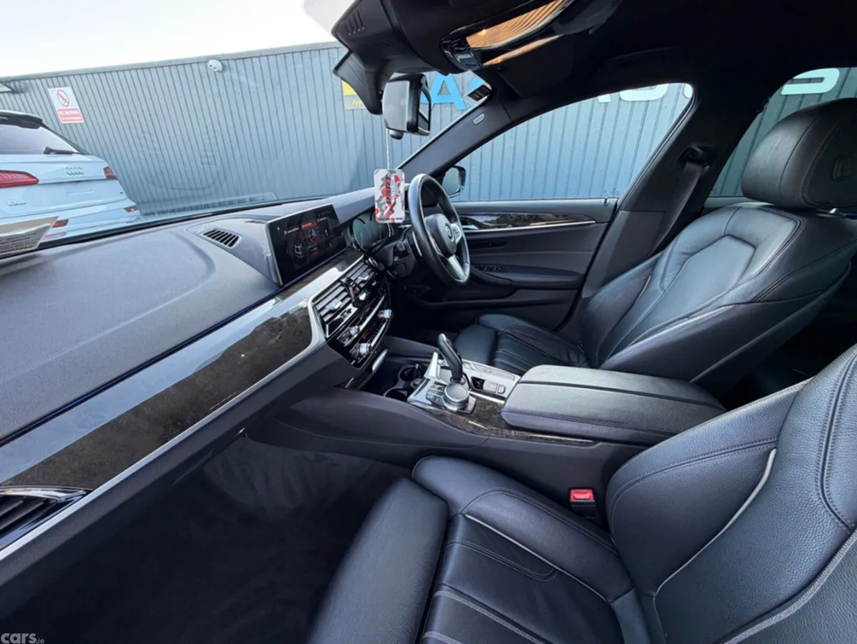 BMW 5-Series Saloon, Petrol Plug-in Hybrid, 2017, Grey