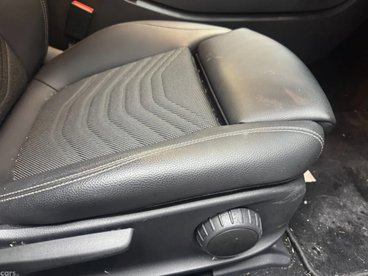 Mercedes-Benz A-Class Hatchback, Petrol, 2019, White
