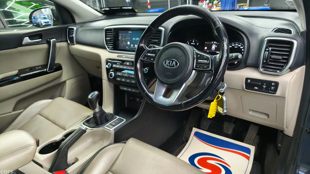 Kia Sportage SUV, Diesel Hybrid, 2020, Grey