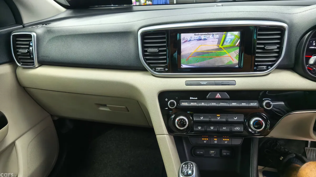 Kia Sportage SUV, Diesel Hybrid, 2020, Grey