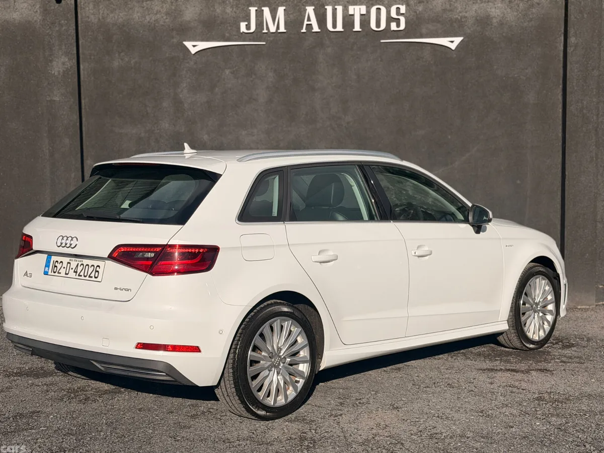 Audi A3 Hatchback, Petrol Plug-in Hybrid, 2016, White