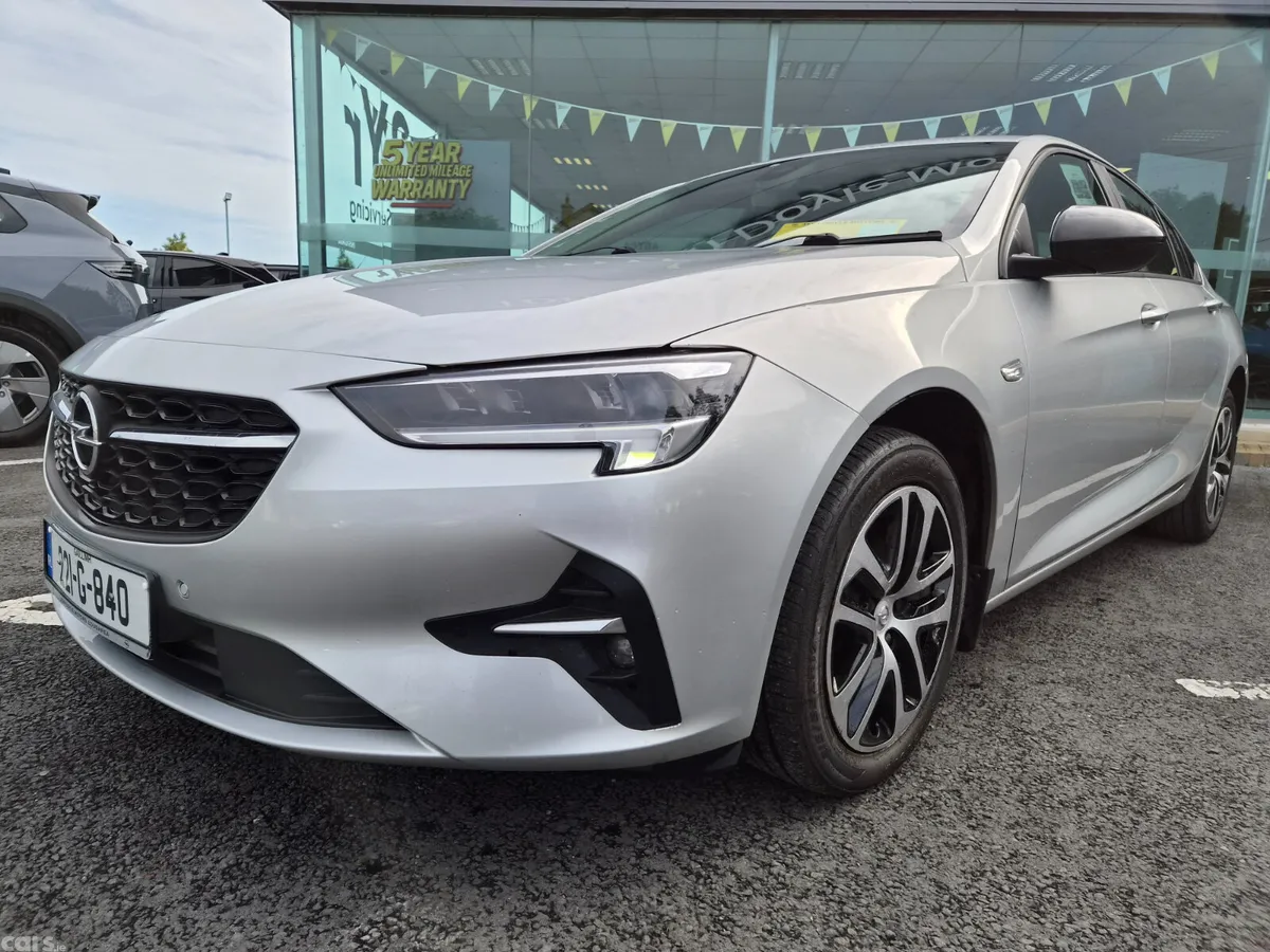 Opel Insignia Hatchback, Diesel, 2022, Grey