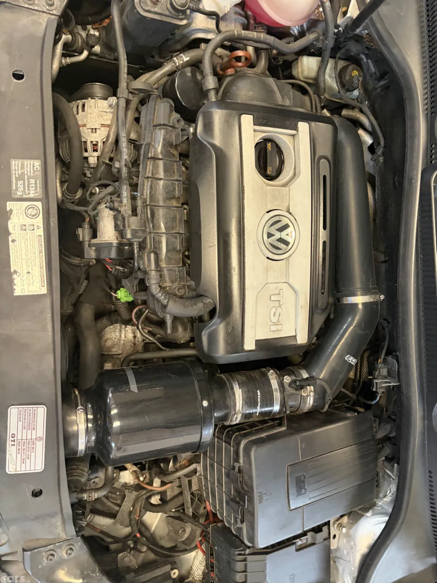 Volkswagen Golf Hatchback, Petrol, 2010, Silver