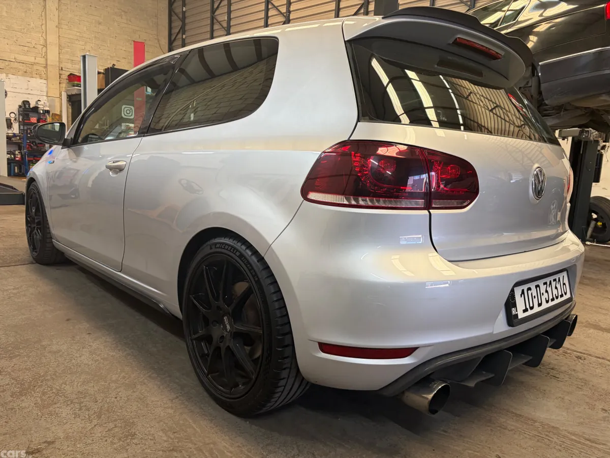 Volkswagen Golf Hatchback, Petrol, 2010, Silver