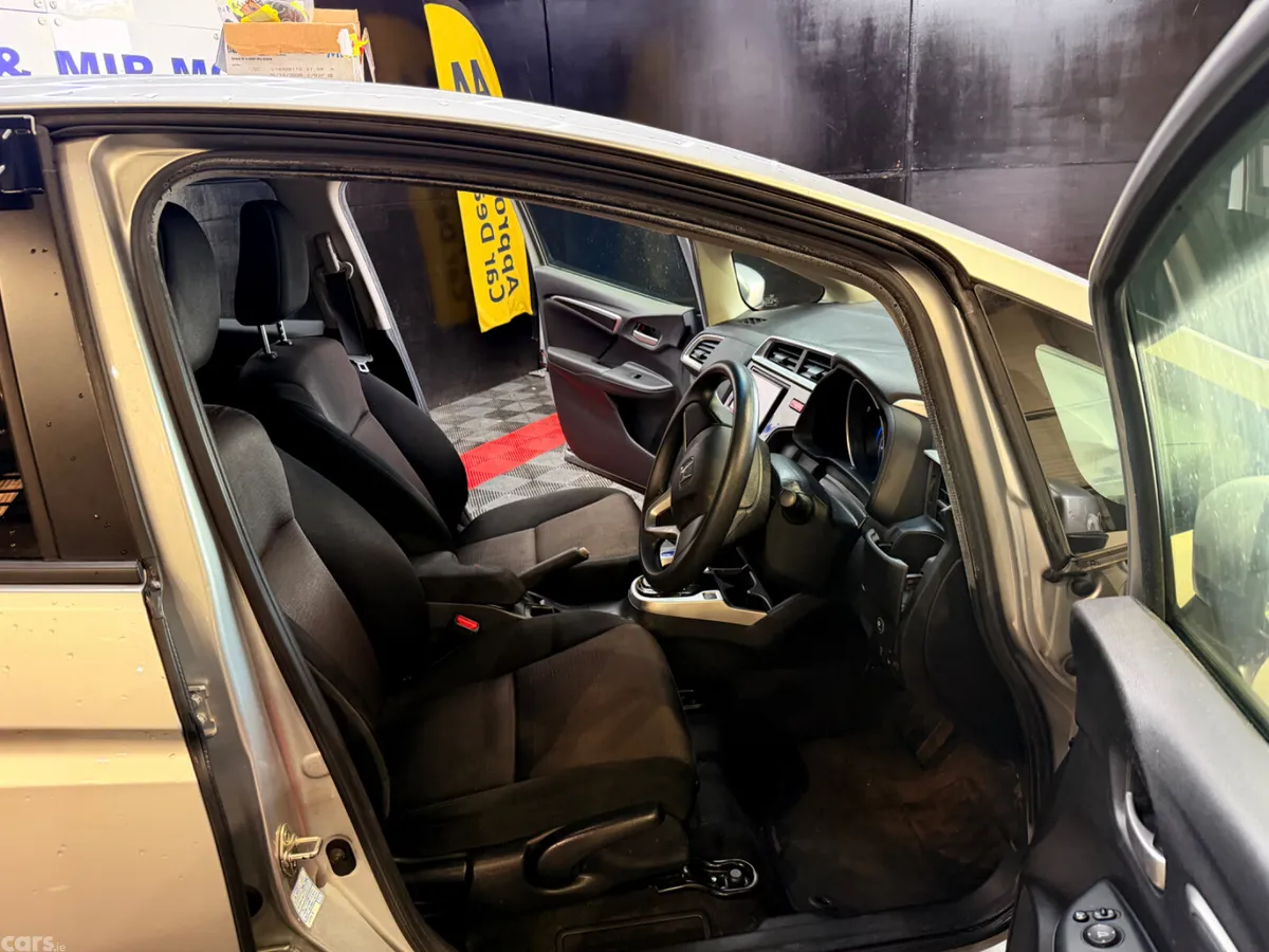 Honda Fit Hatchback, Petrol Hybrid, 2017, Silver
