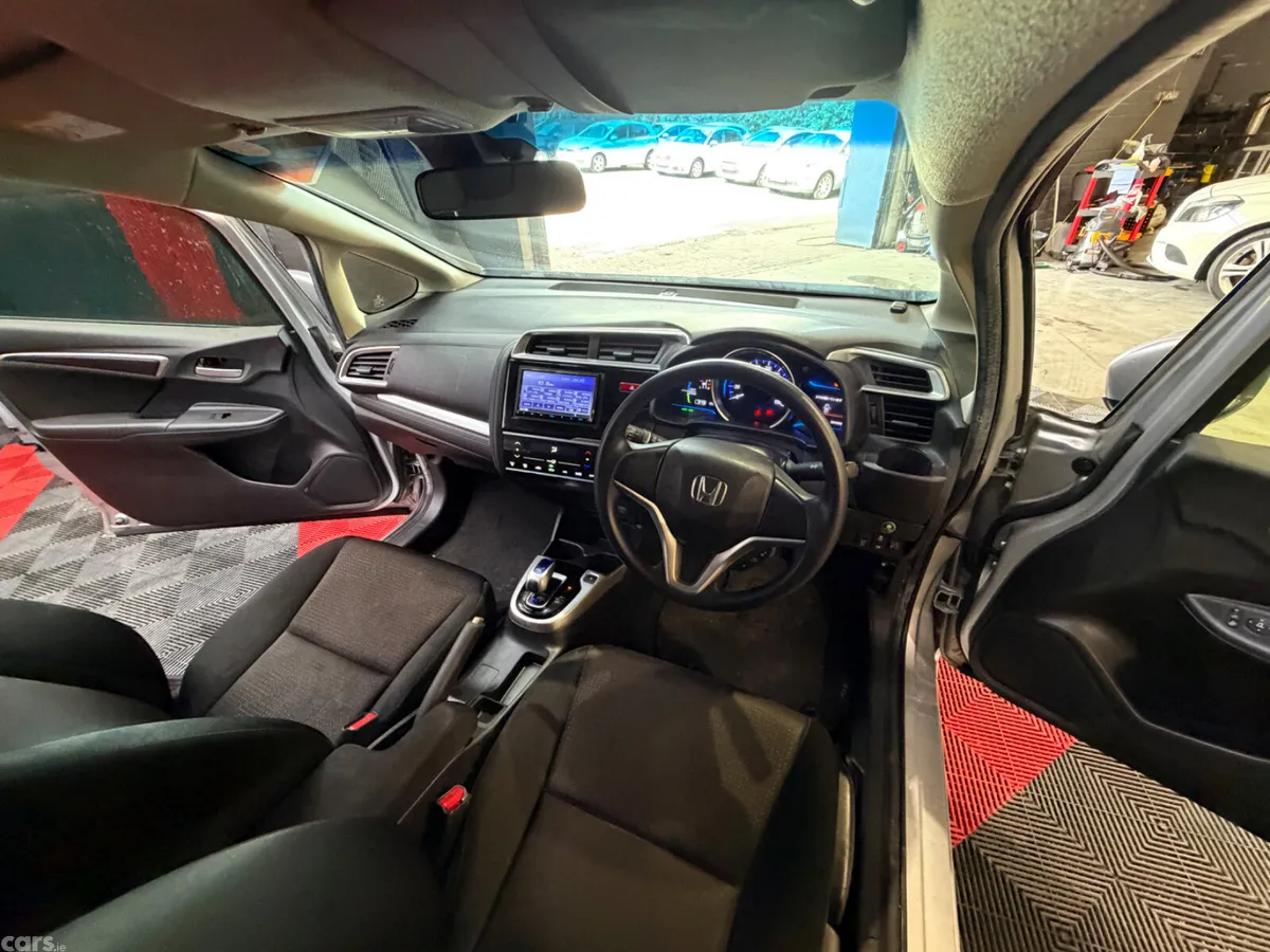 Honda Fit Hatchback, Petrol Hybrid, 2017, Silver