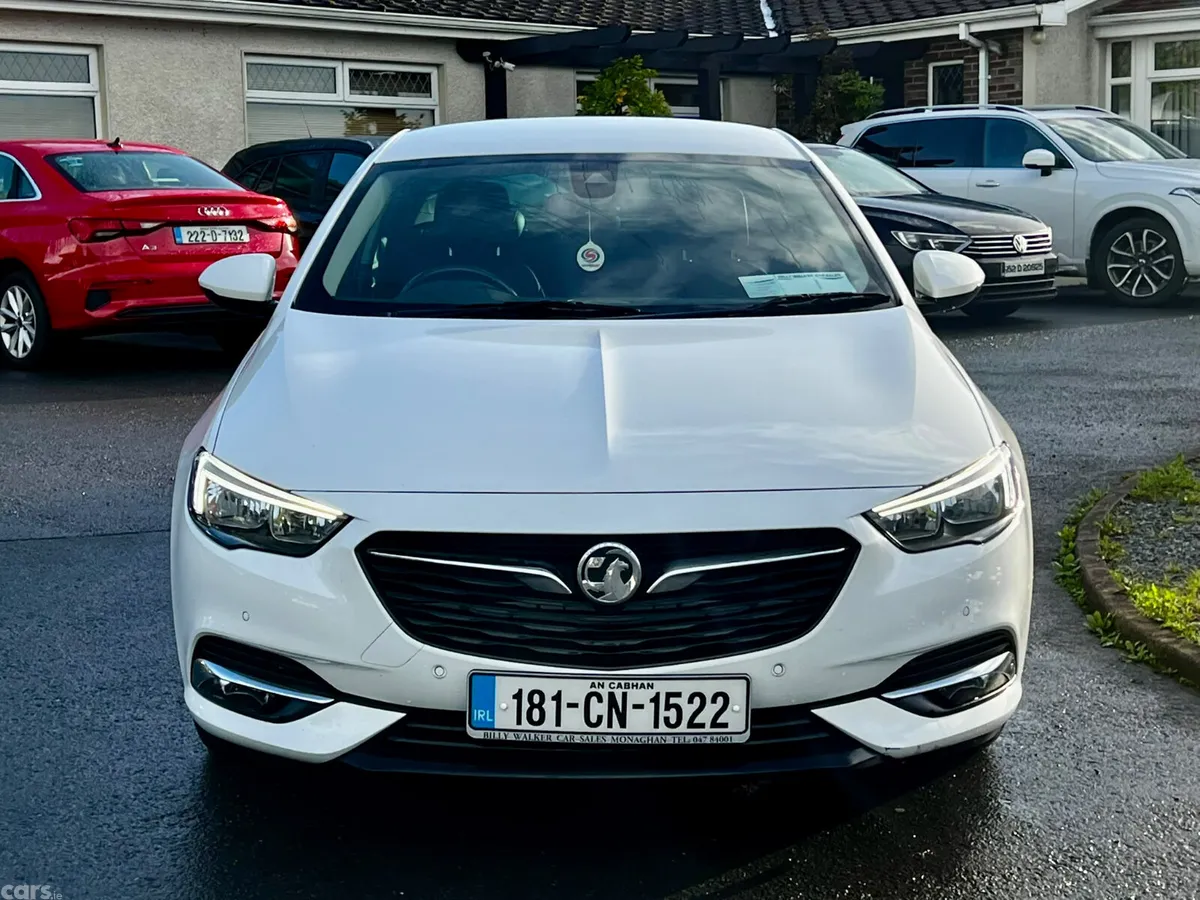 Opel Insignia Hatchback, Diesel, 2018, White