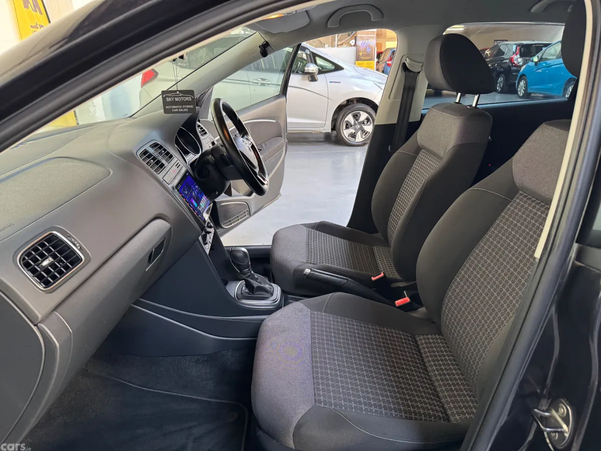 Volkswagen Polo Hatchback, Petrol, 2015, Black