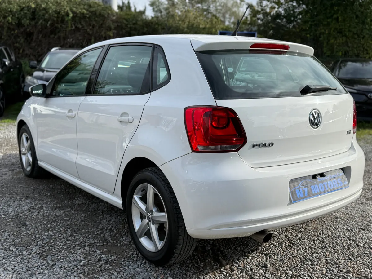 Volkswagen Polo Hatchback, Petrol, 2012, White