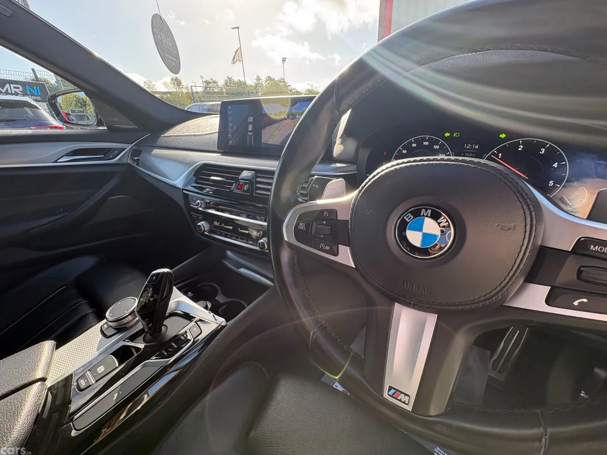 BMW 5-Series Saloon, Diesel, 2019, Blue