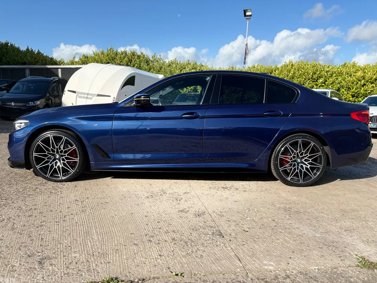 BMW 5-Series Saloon, Diesel, 2019, Blue
