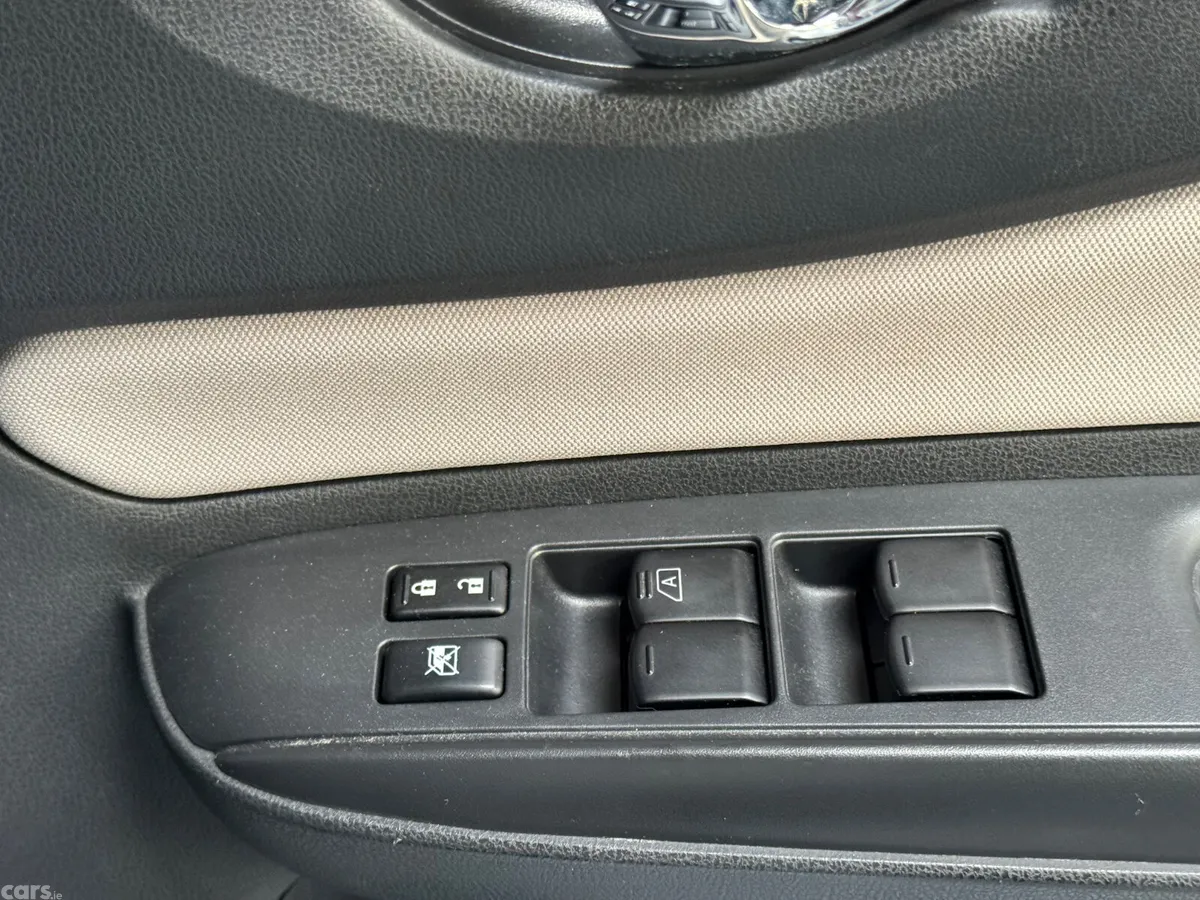 Nissan Note MPV, Petrol Hybrid, 2018, Silver