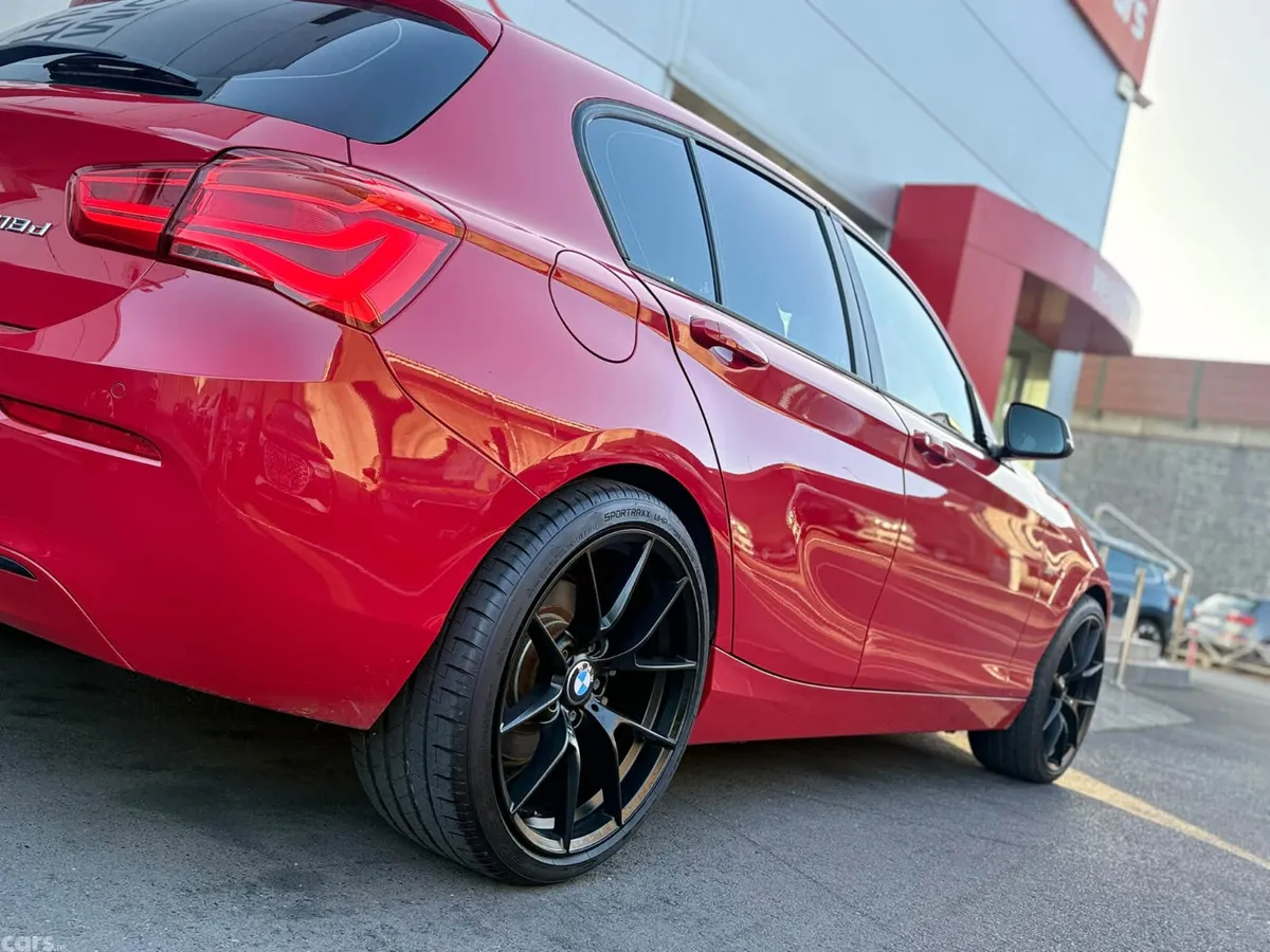 BMW 1-Series Hatchback, Diesel, 2016, Red