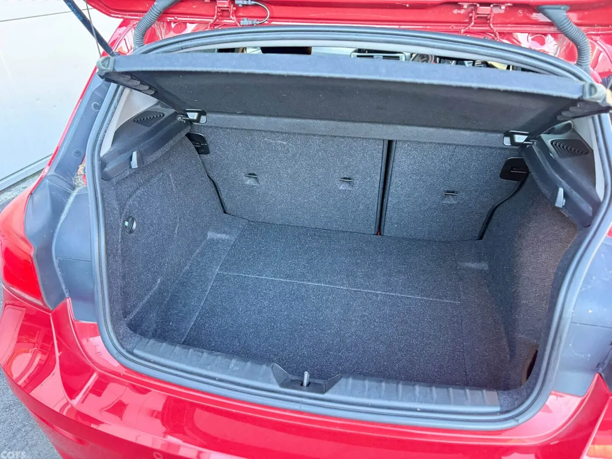 BMW 1-Series Hatchback, Diesel, 2016, Red