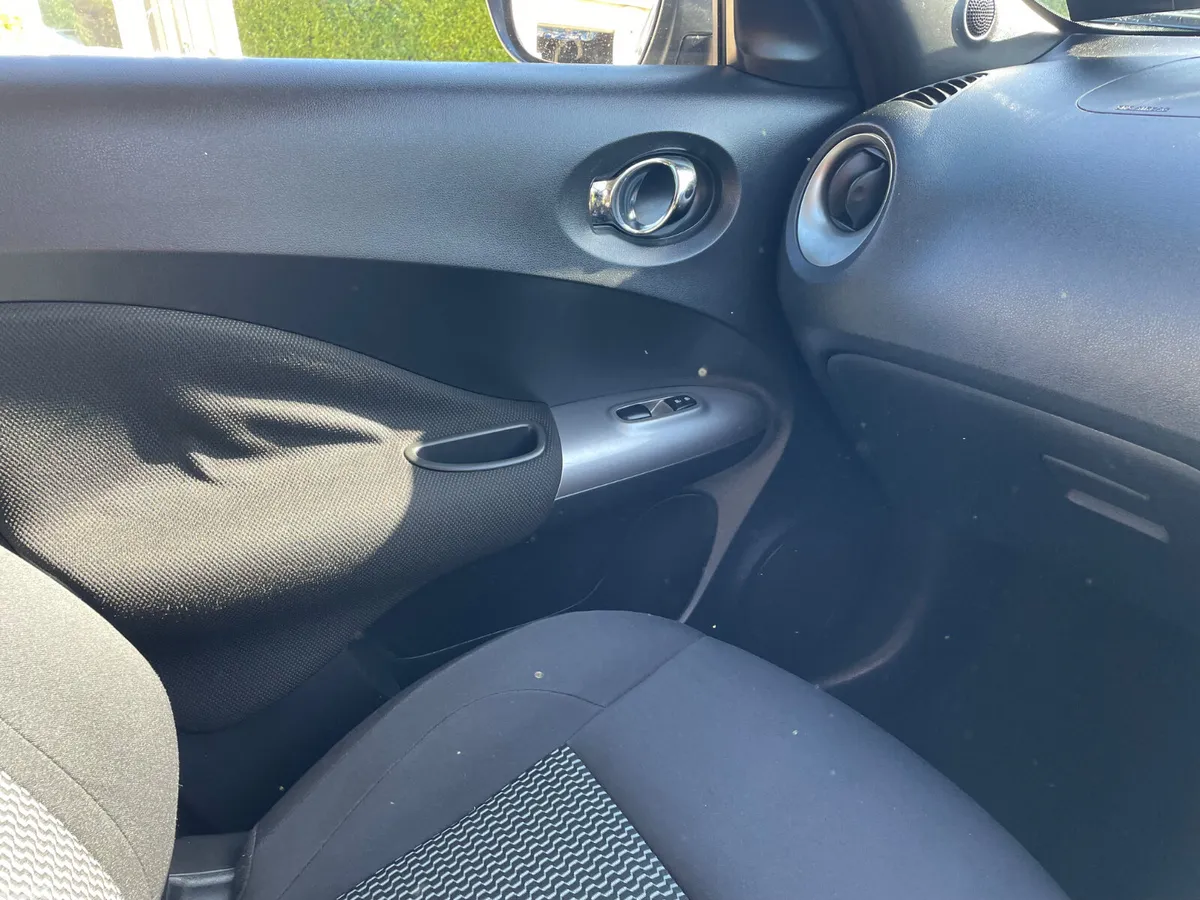Nissan Juke SUV, Petrol, 2016, White
