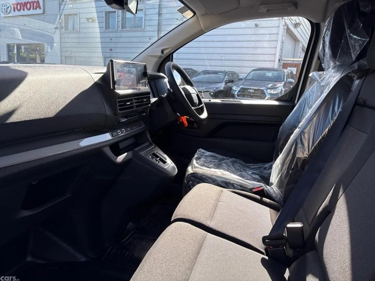 Toyota Proace Van, Electric, 2026, White