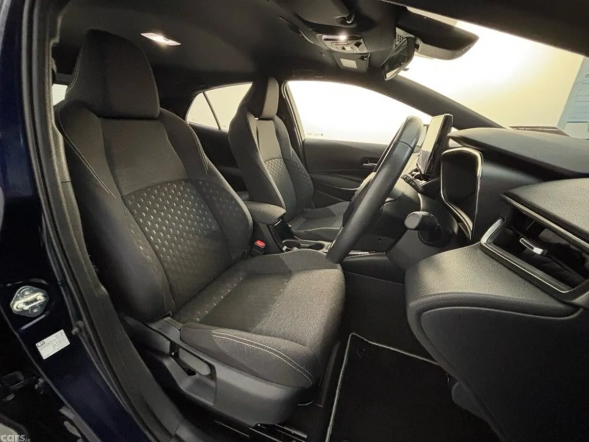 Toyota Corolla Hatchback, Petrol Hybrid, 2023, Blue