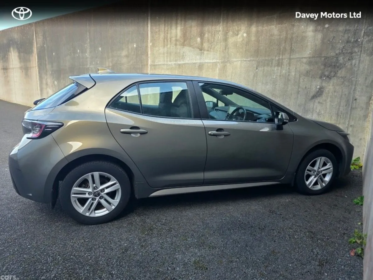 Toyota Corolla Hatchback, Petrol Hybrid, 2023, Green