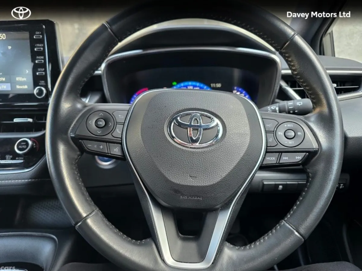 Toyota Corolla Hatchback, Petrol Hybrid, 2023, Green