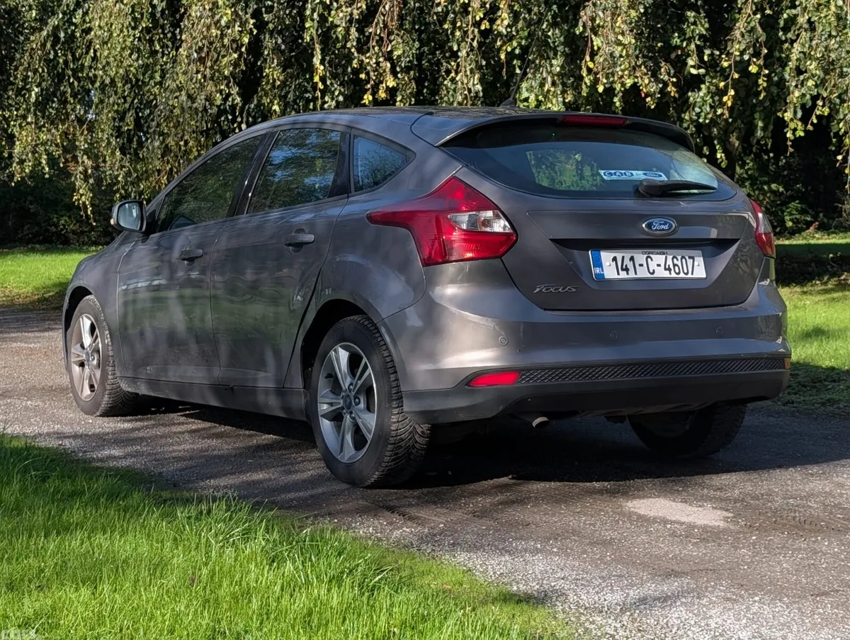 Ford Focus Hatchback, Diesel, 2014, Brown