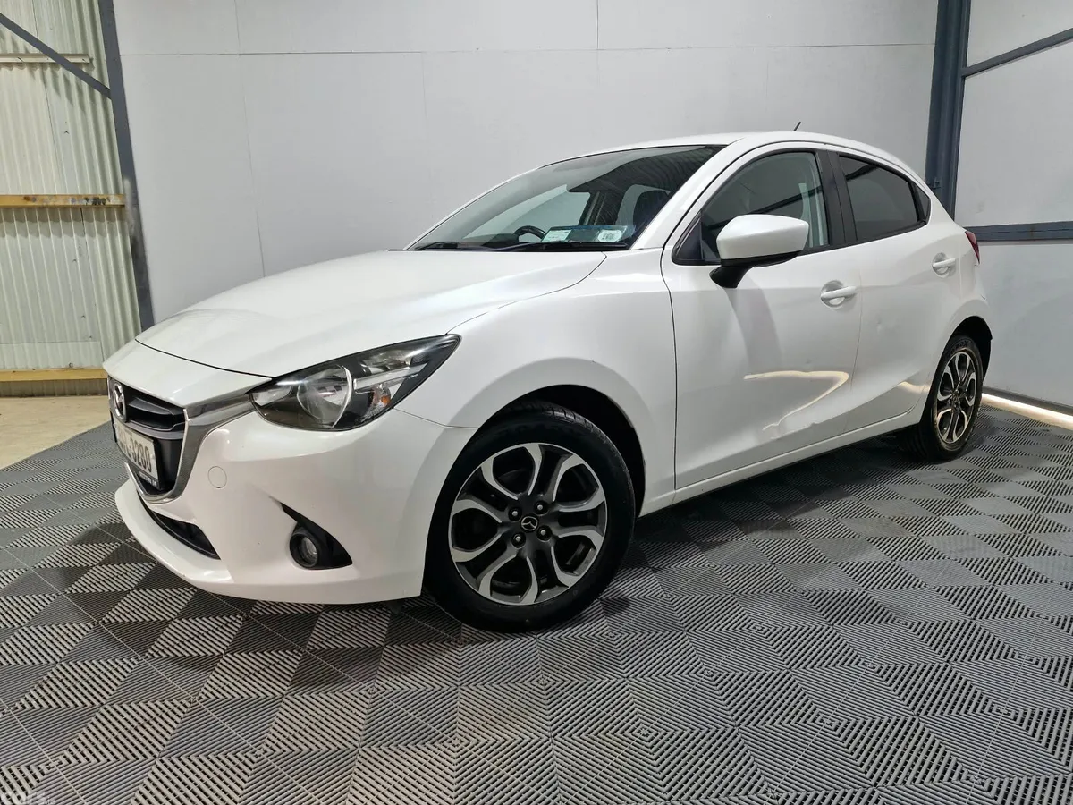 Mazda Mazda2 Hatchback, Petrol, 2015, White
