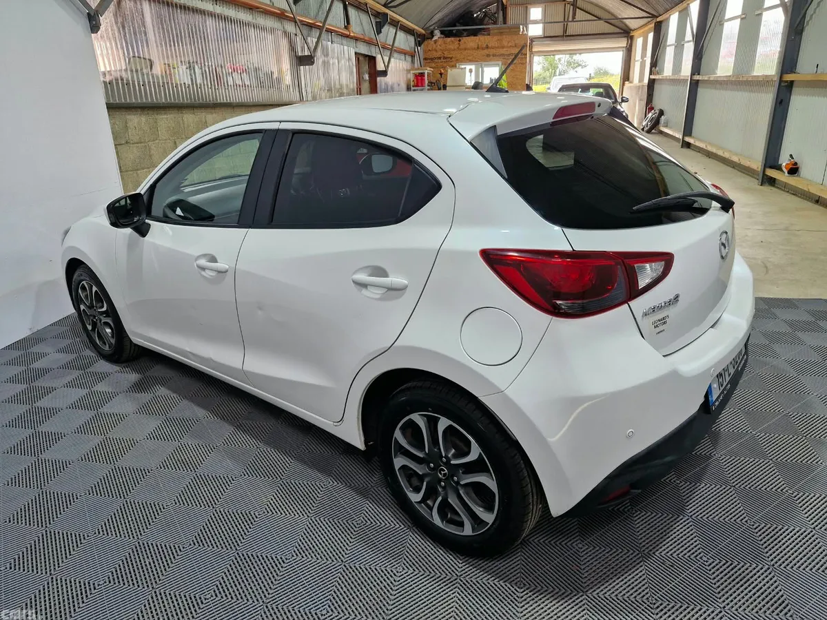 Mazda Mazda2 Hatchback, Petrol, 2015, White