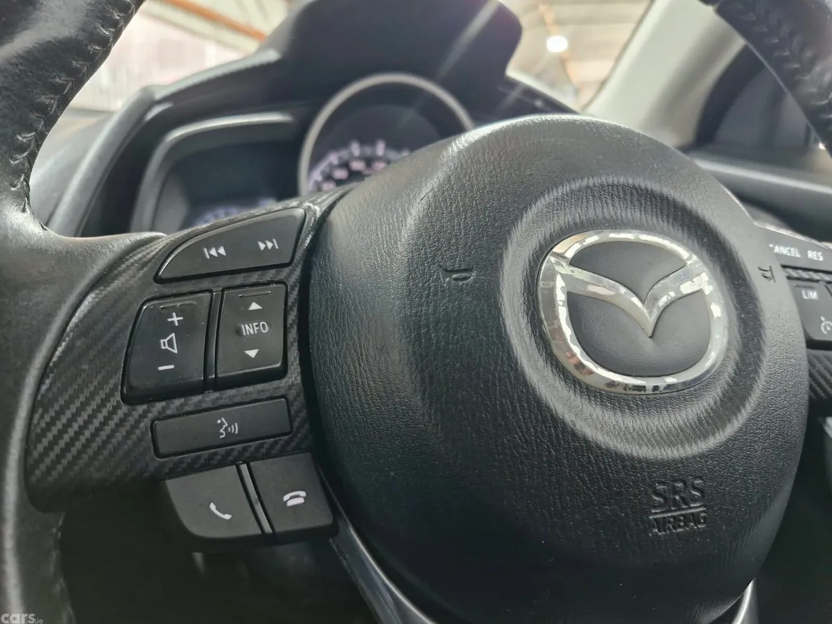 Mazda Mazda2 Hatchback, Petrol, 2015, White