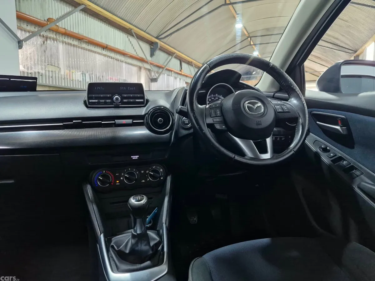 Mazda Mazda2 Hatchback, Petrol, 2015, White