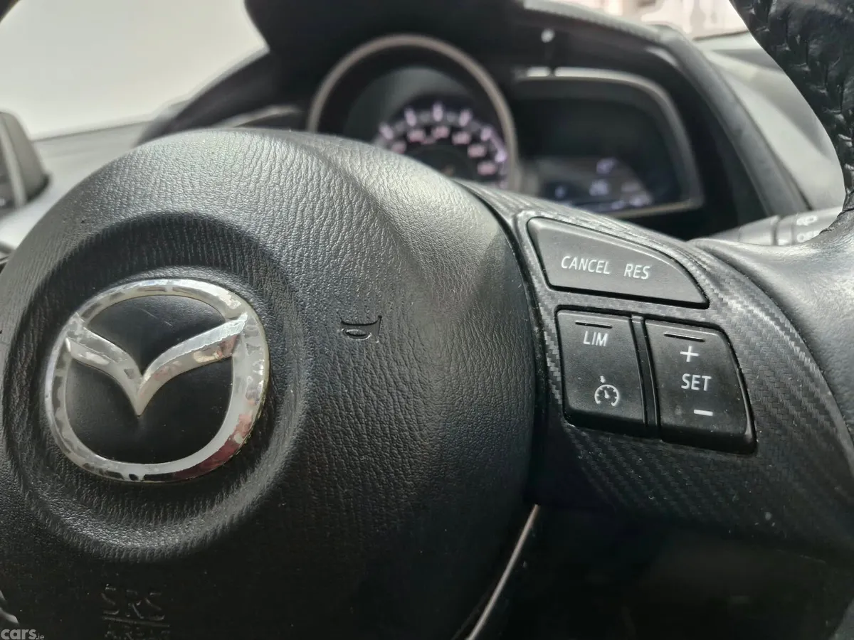 Mazda Mazda2 Hatchback, Petrol, 2015, White
