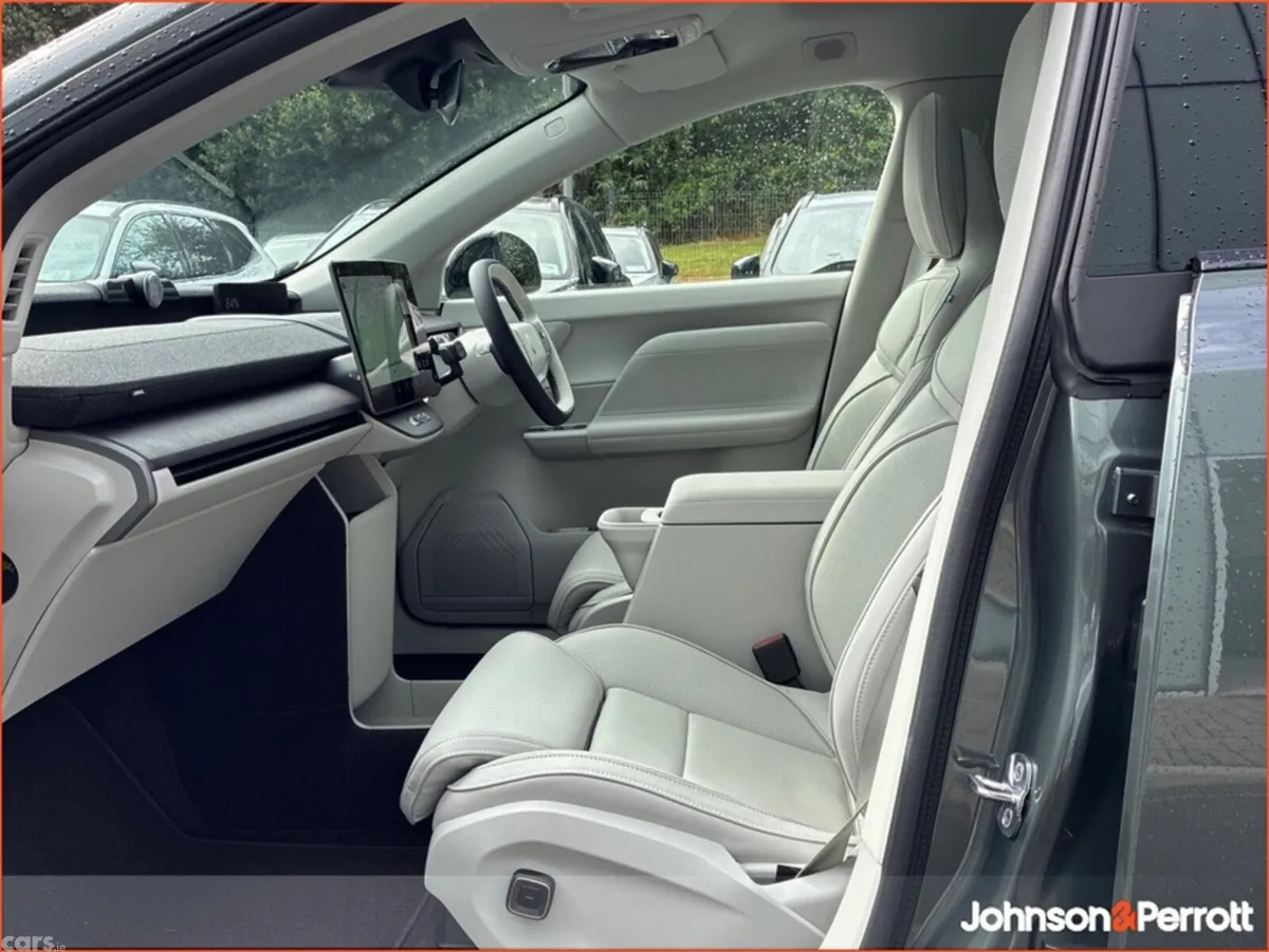 Volvo EX60 SUV, Electric, 2026, Green